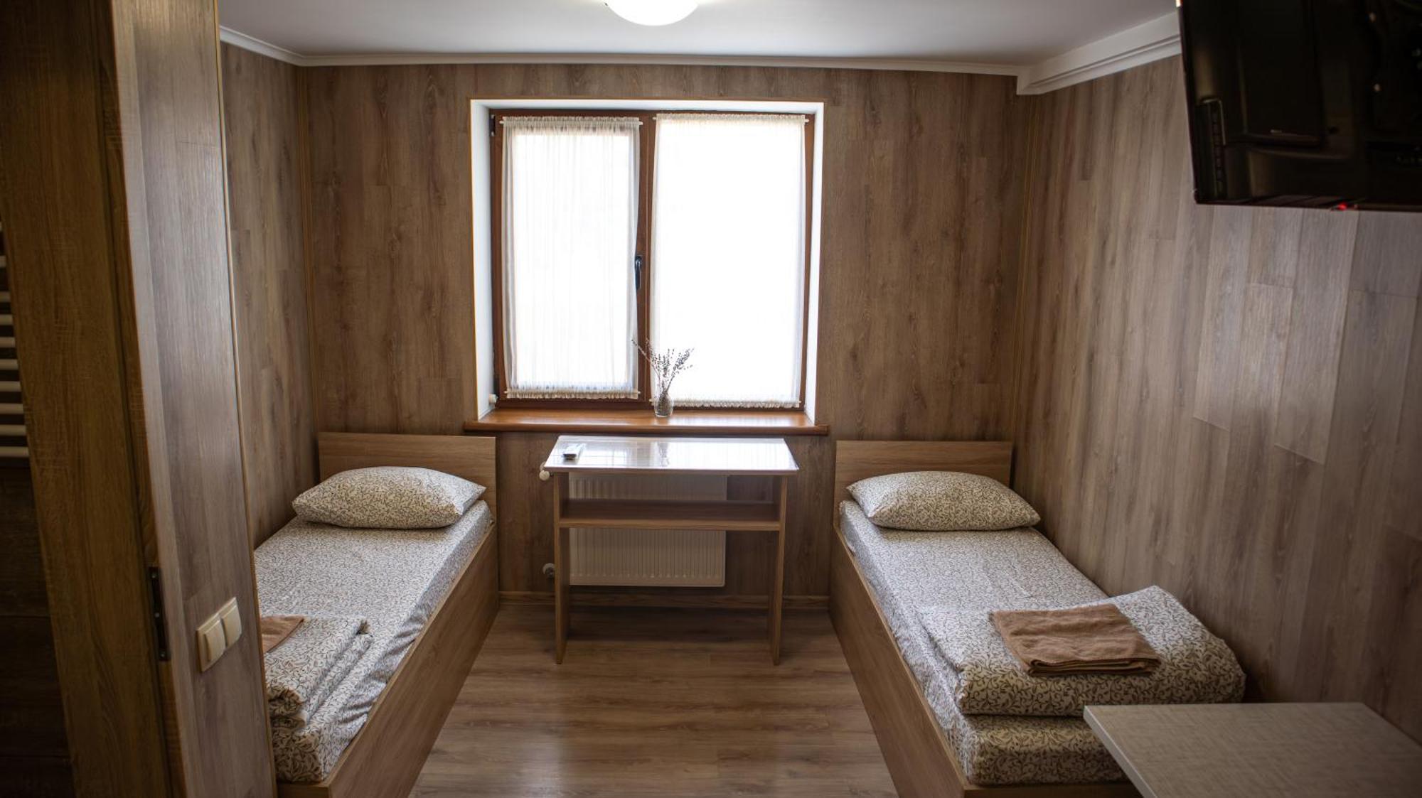 Hotel Каприз Kam'janec'-Podil's'kyj Esterno foto