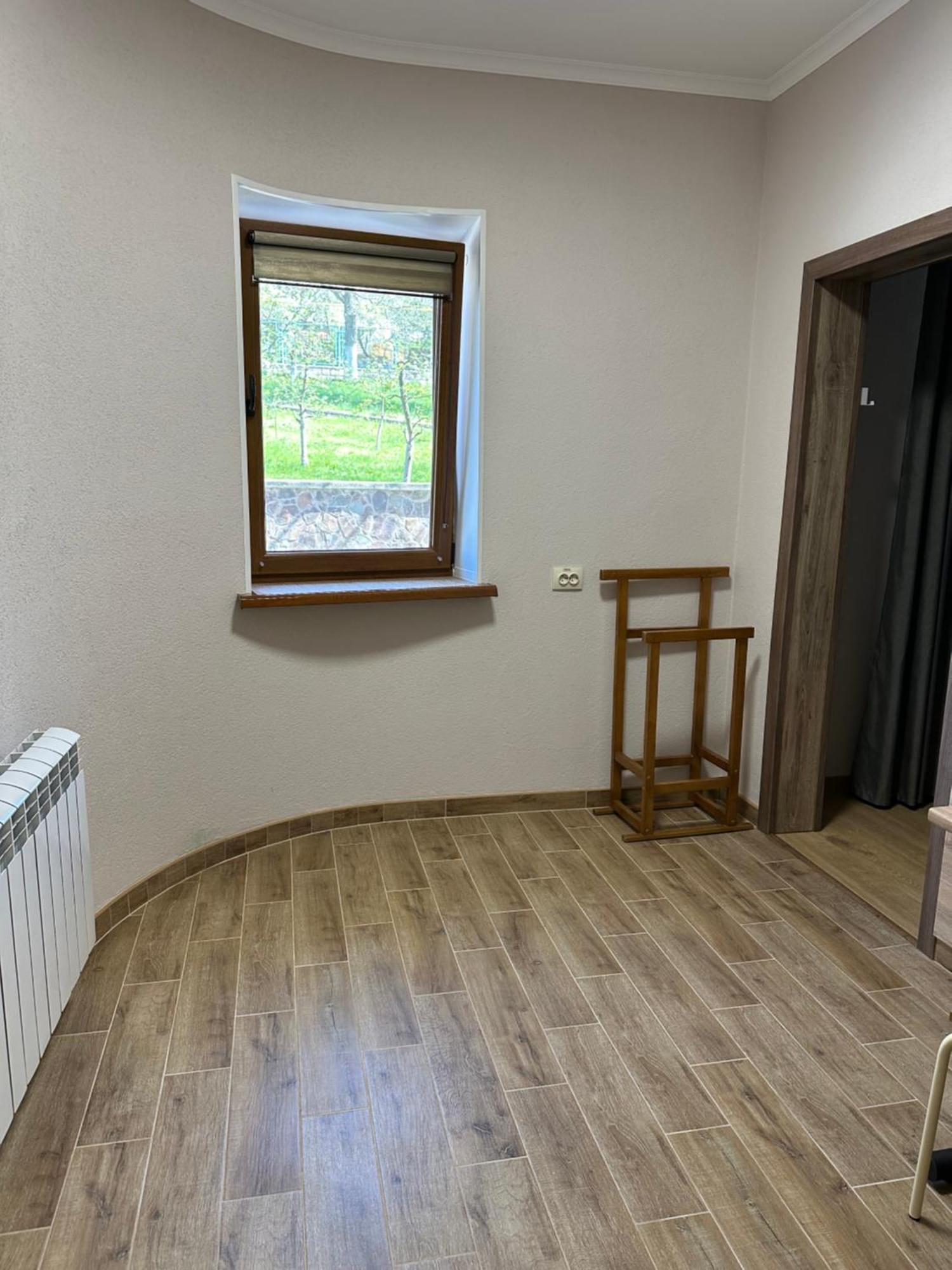 Hotel Каприз Kam'janec'-Podil's'kyj Esterno foto